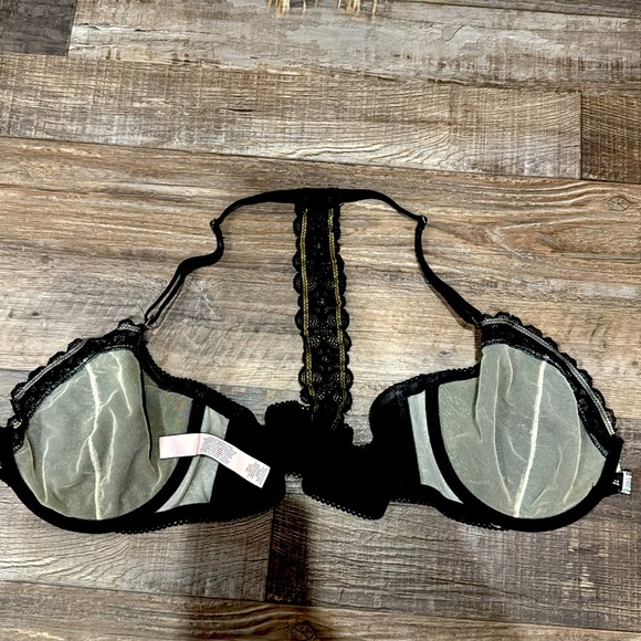 Victoria’s Secret Dream Angels Unlined Demi Bra - Picture 2 of 3